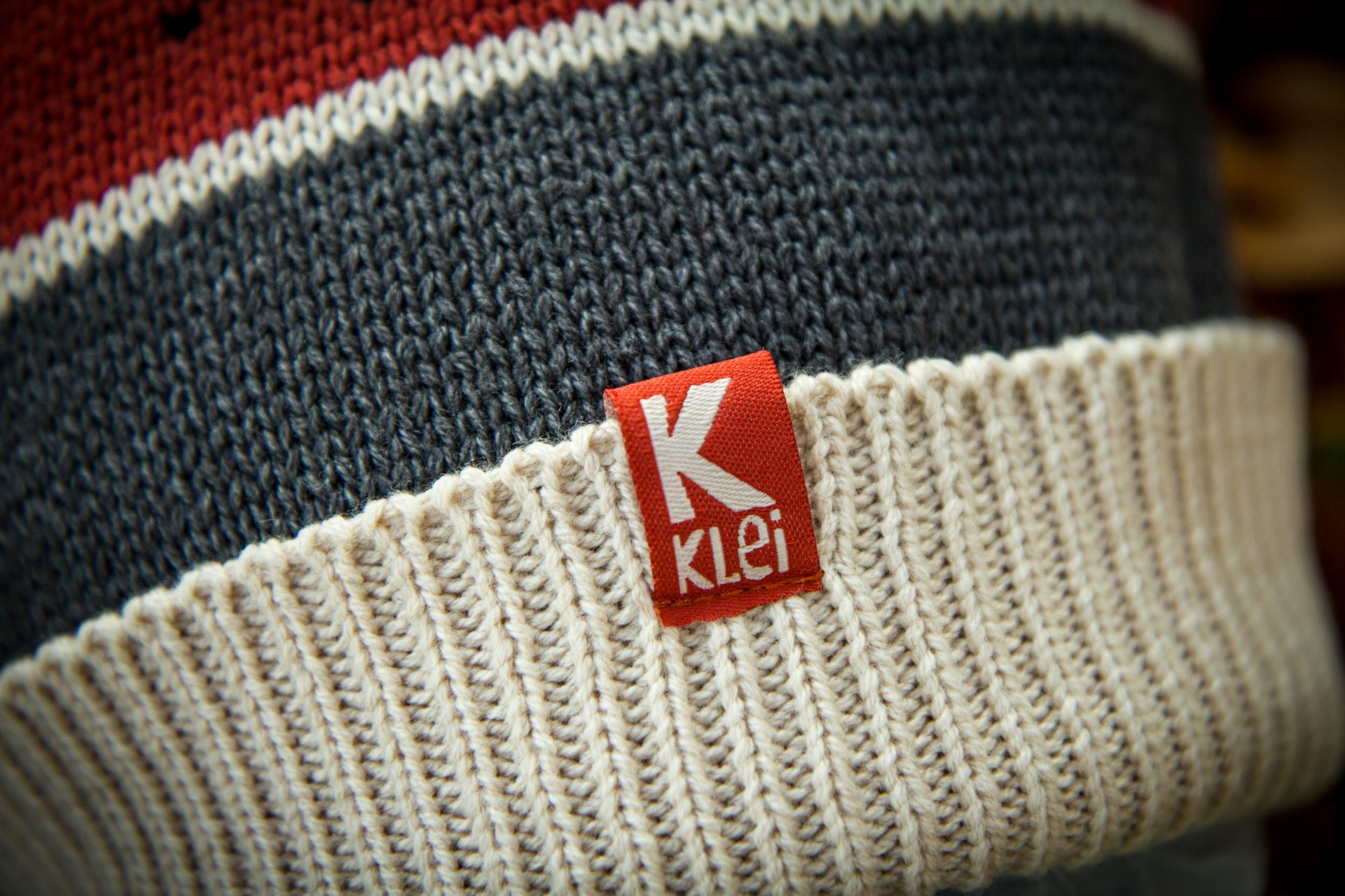 Klei Sewn tag on Dark Grey Winter Hat